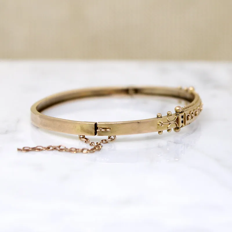 Enchanting Victorian 9ct Etruscan Revival Bangle
