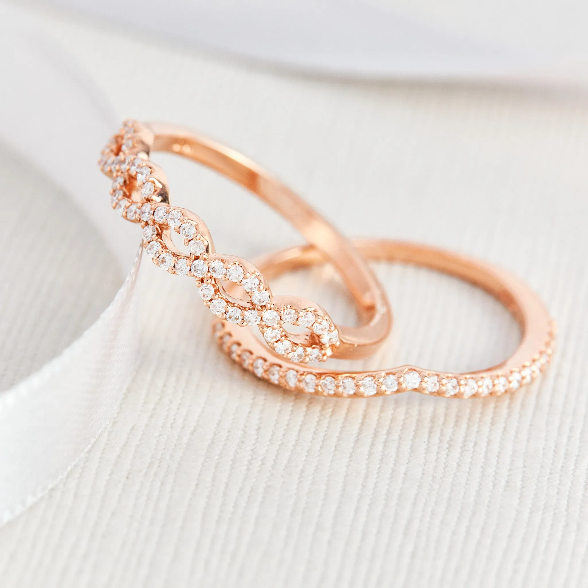 Penelope Diamond Band
