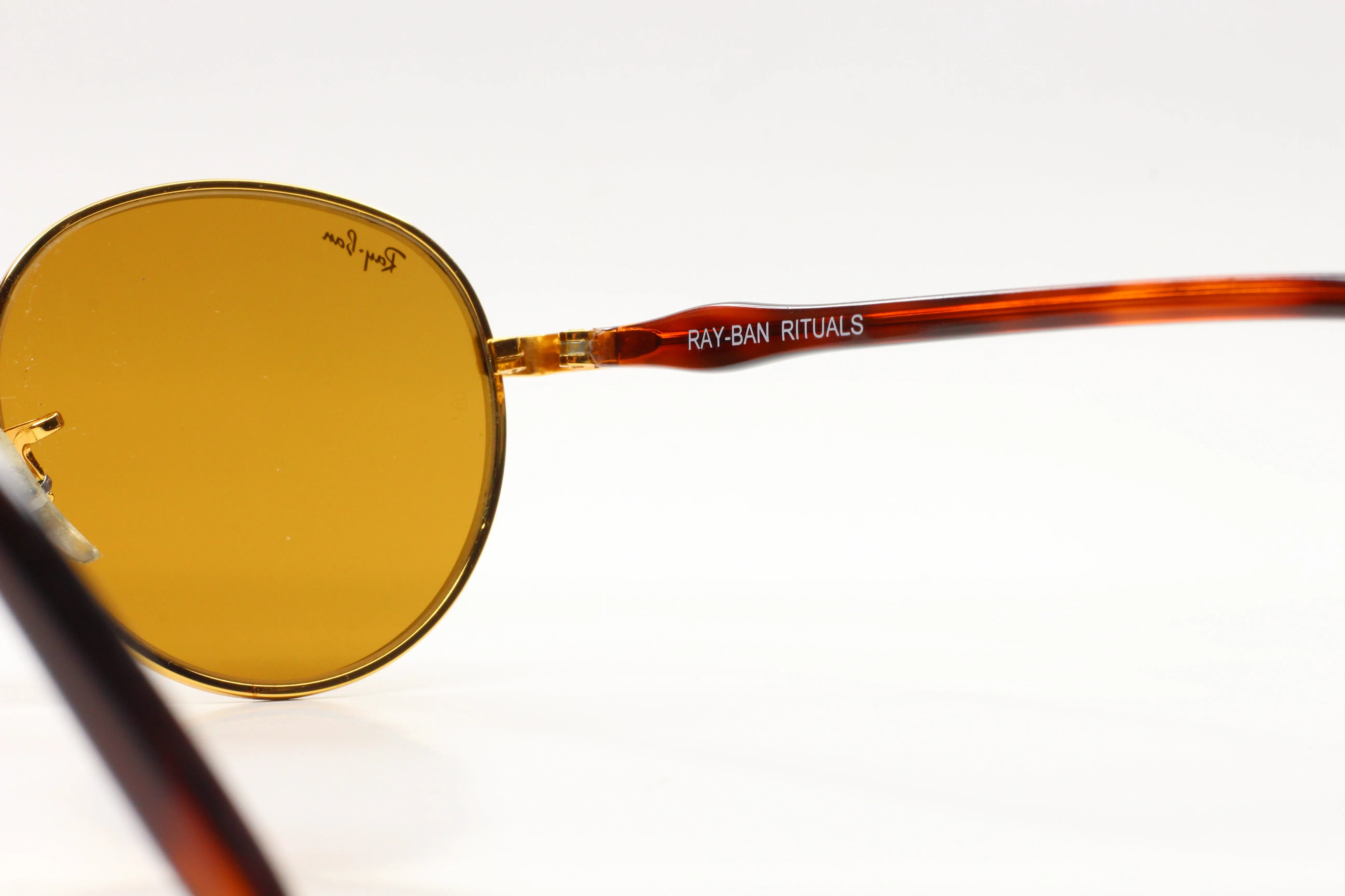 Ray-Ban RITUALS W2546 Gold Plated Vintage RARE Italy Sunglasses -Ma