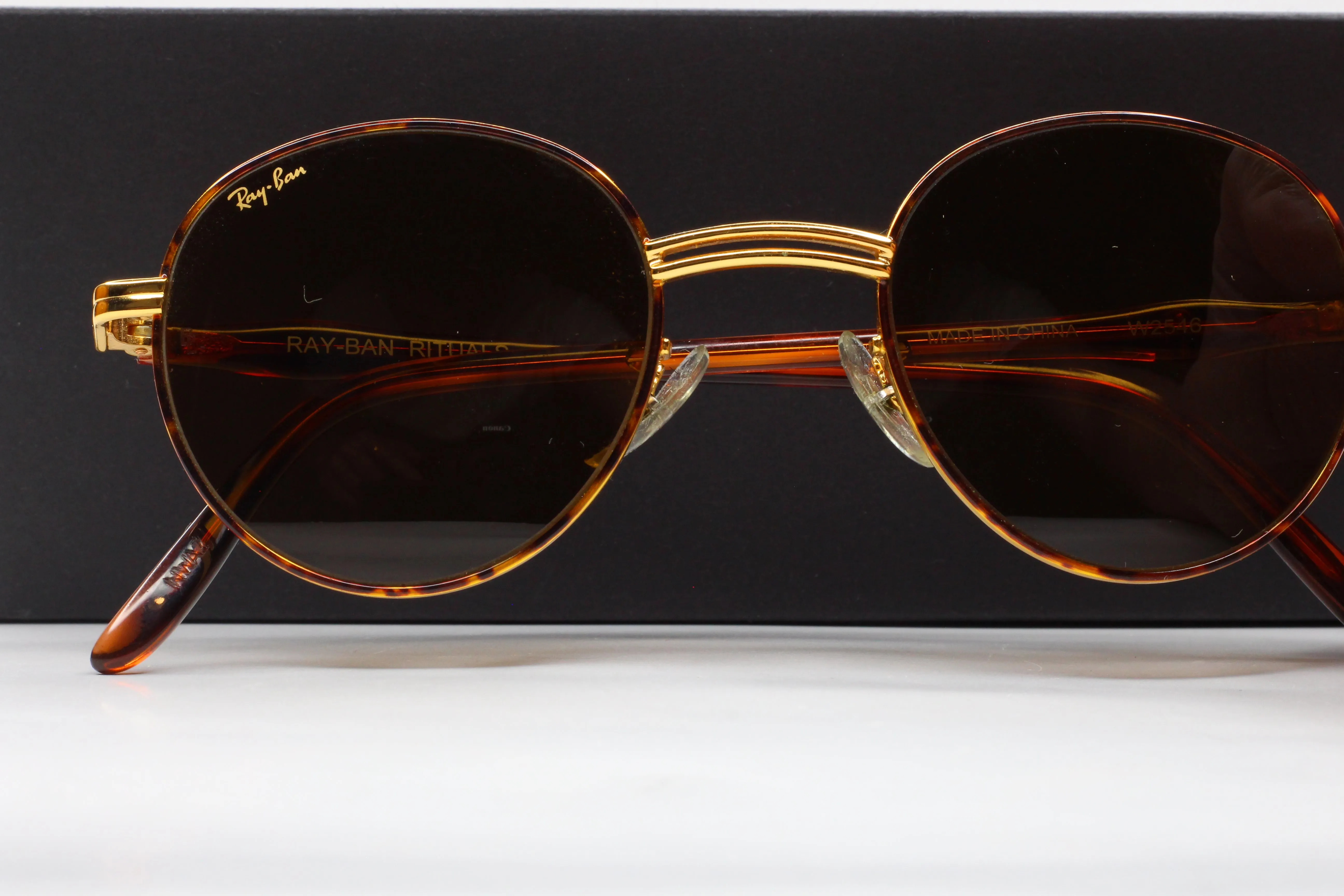 Ray-Ban RITUALS W2546 Gold Plated Vintage RARE Italy Sunglasses -Ma