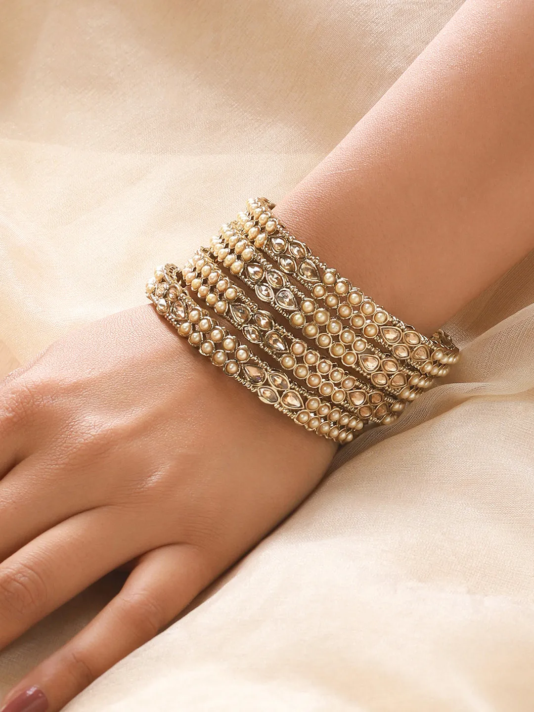Set Of 4 Gold-Plated Kundan Studded & Pearls Beaded Bangles